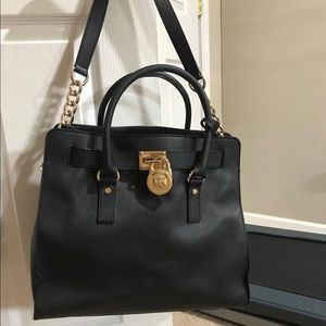 Michael Kors Large Hamilton Bag- black in color. In great condition